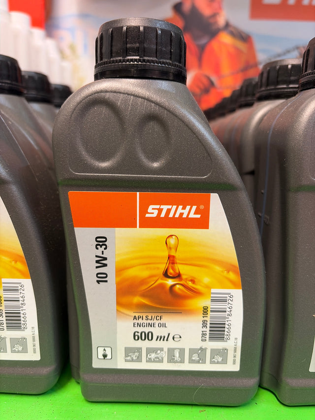 STIHL 10W-30 Engine Oil 600 ml
