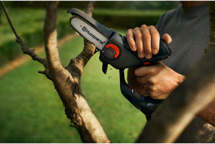 Husqvarna Aspire P5-P4A with Battery and Charger